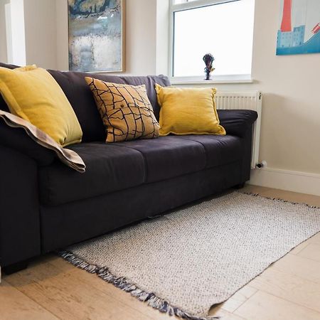 Star London Bell Lane 3-Bed Haven Apartment Hendon Exterior foto