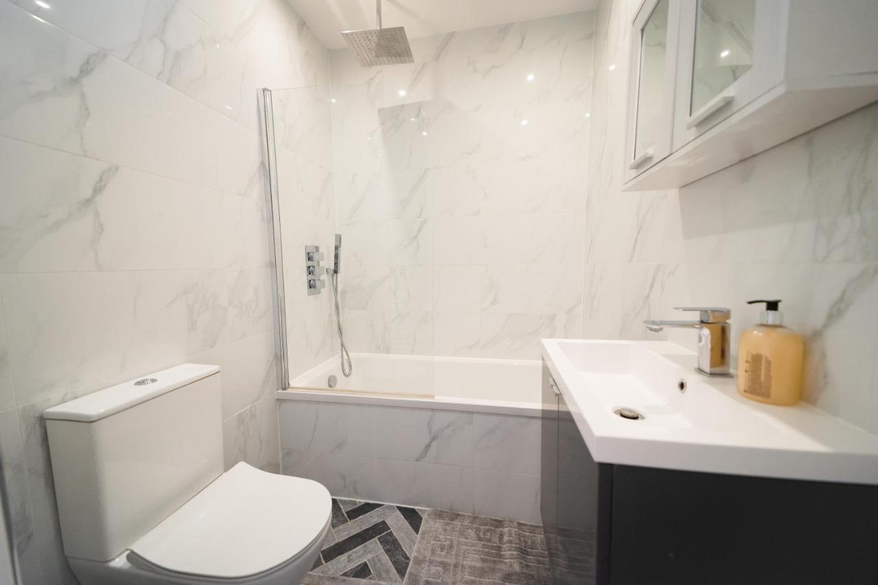 Star London Bell Lane 3-Bed Haven Apartment Hendon Exterior foto